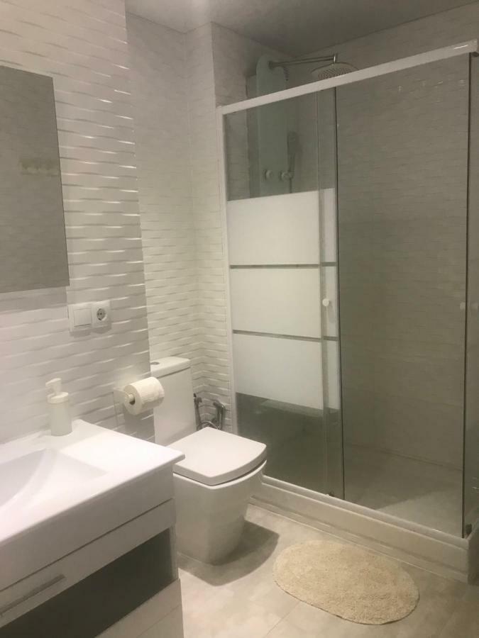 Kamelly Hotell Badalona Exteriör bild